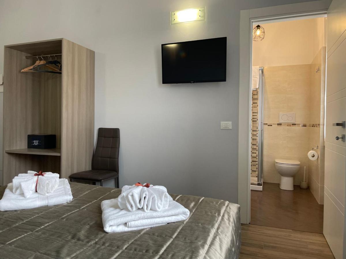 Porta Santa Croce Hotel ฟลอเรนซ์ ภายนอก รูปภาพ