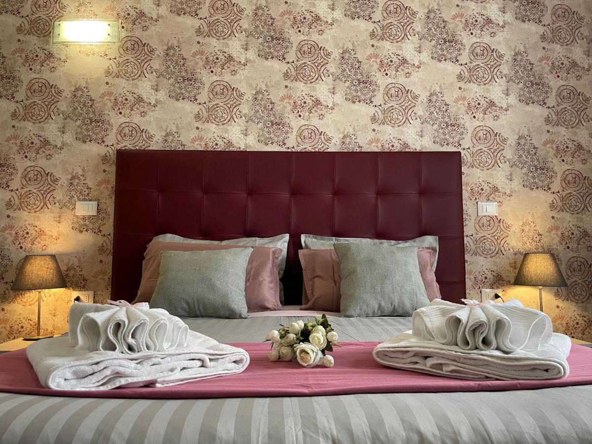 Porta Santa Croce Hotel ฟลอเรนซ์ ภายนอก รูปภาพ